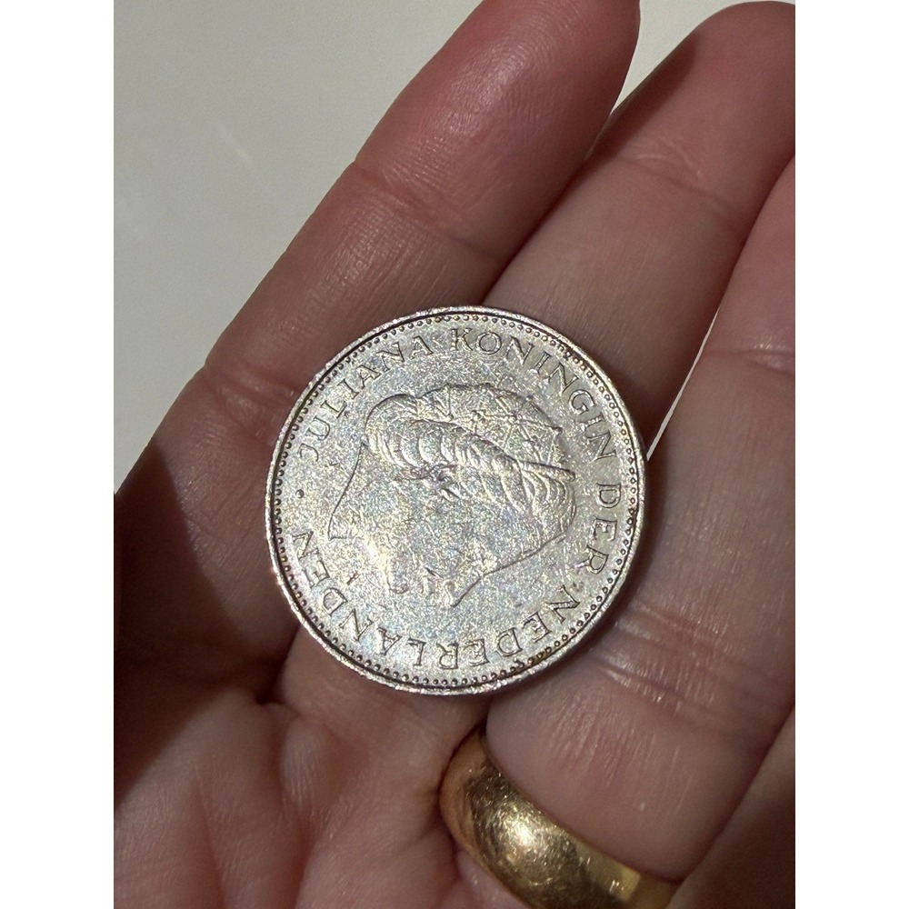 Netherlands 1980 2 1/2 Gulden Queen Juliana Rijksdaalder Coins Lot of 2 - Picture 7 of 10